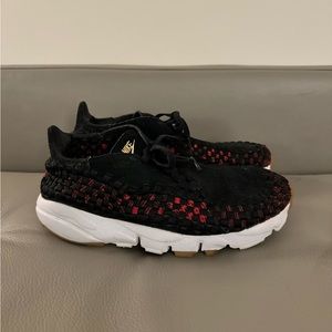 NIKE AIR FOOTSCAPE WOVEN N7 (WONEN’S) AA0508-001 size 7